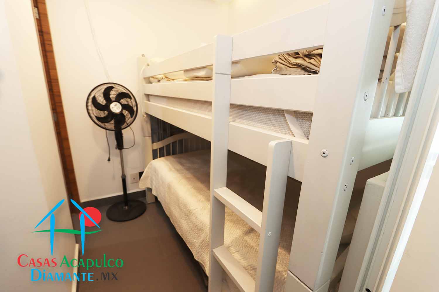 Maralago E 302 - Cuarto de servicio 1